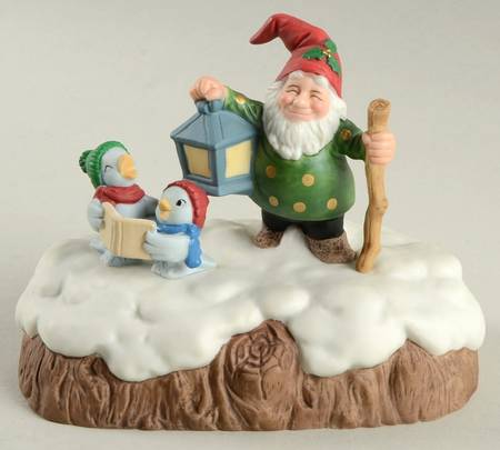 Holiday Hamlet Silent Night Singers-Musical - No Box