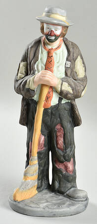 Emmett Kelly Jr-Figurine Sweeping Up  - Boxed