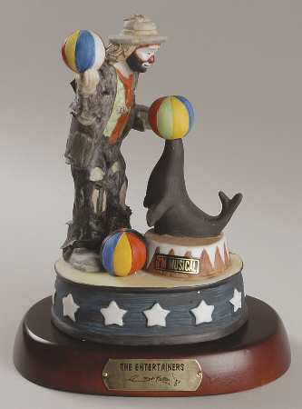 Flambro Musical Figurine Entertainers - No Box