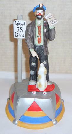Flambro Musical Figurine Policeman - Boxed