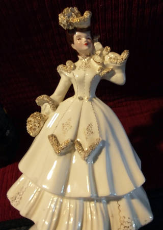 Florence Ceramics Figurine Matilda-Gold Accent - No Box