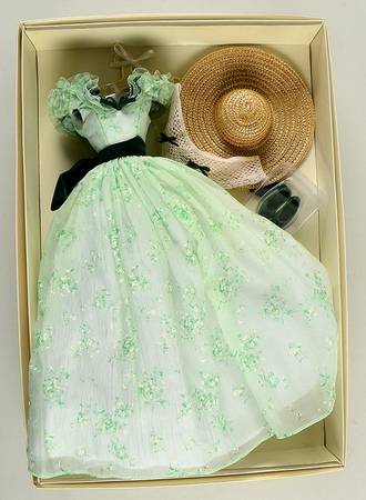 Gone with the Wind Vinyl Doll Collection Ensemble-Bbq At Twelve Oaks - Boxed