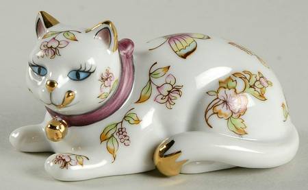 Curio Cabinet Cat Satsuma - W-3" - No Box