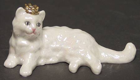 Curio Cabinet Cat Lustre Glaze - No Box