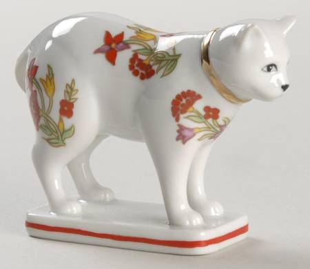 Curio Cabinet Cat Kakiemon - No Box