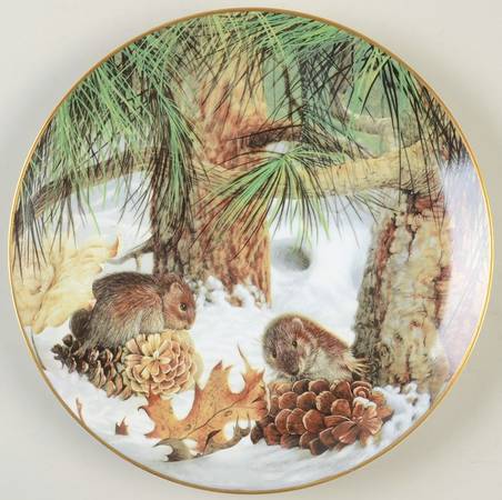 Country Diary Pine Voles - No Box
