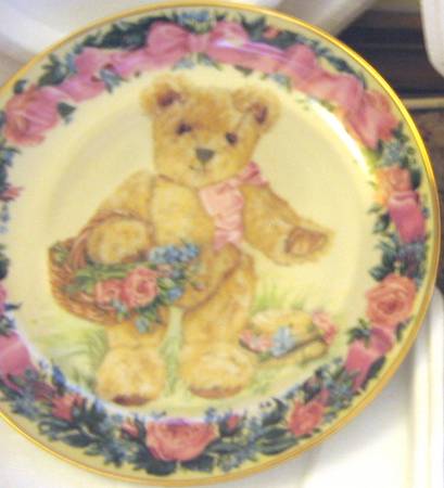 Holiday Bears Teddy Celebrates Springtime - No Box
