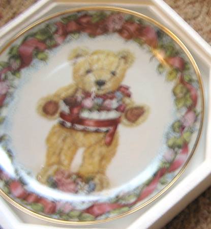 Holiday Bears Teddy's First Birthday - No Box