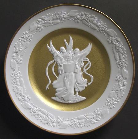 Christmas Plate-Bisque Hark The Herald Angels Sing - Boxed