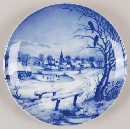 Christmas Plate Snowy Village - Boxed
