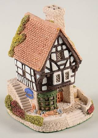 Classic Cottage Collection The Old Antique Shop - Boxed