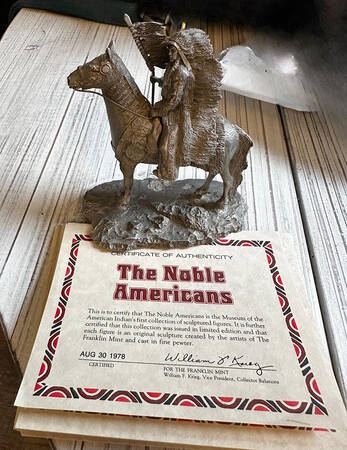 The Noble Americans Sioux - No Box