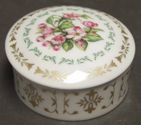 Flowers of Colonial America-Box by Franklin Mint