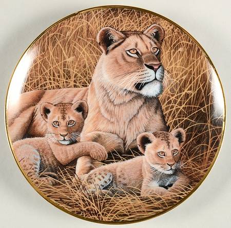 Majestic Cats African Lioness And Cubs - No Box