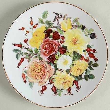 Majesty of Roses Golden Aura - No Box