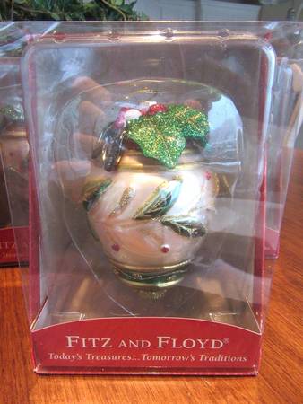 Fitz & Floyd Blown Glass Ornament Winter Wonderland - No Box