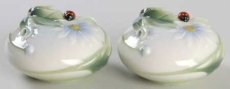Lady Bug Salt & Pepper Set - No Box