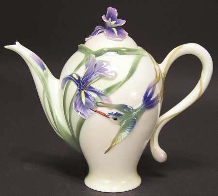 Long Tail Hummingbird Teapot - Boxed