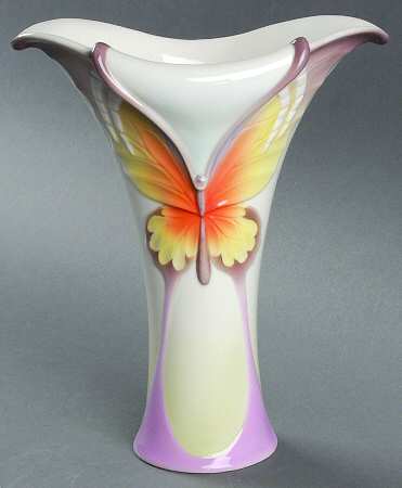 Papillon-Butterfly Collection Vase 8" - With Box 53
