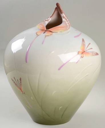 Papillon-Butterfly Collection Butterfly Vase - Boxed