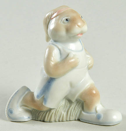 Fitz & Floyd Figurines Rabbit Jogging - Boxed