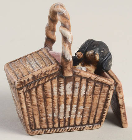 Fitz & Floyd Figurines Dog In Basket (2 Pc) - No Box