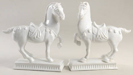 Book Ends Chinese Horse-White - No Box