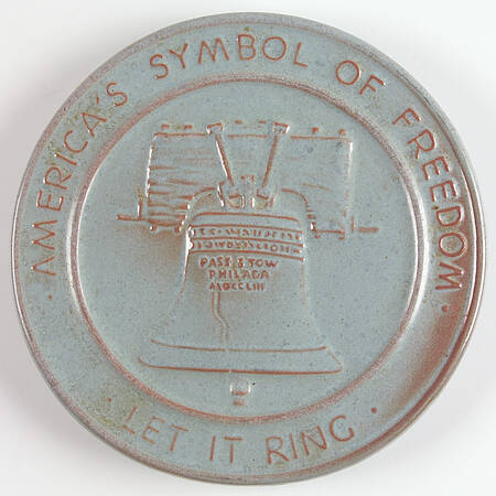 Bicentennial Trivet Liberty Bell-Woodland Moss - No Box