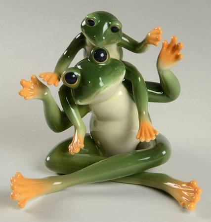 Amphibia Collection Father & Son Figurine - With Box