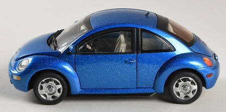 Precision Models Vw Beetle Millenium-Collector's Choice - Boxed