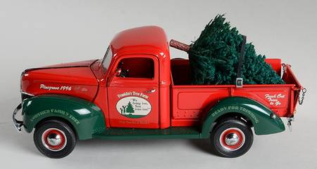 Precision Models-Christmas Trucks 1940 Ford Pickup-Franklin's Tree Farm - With Box