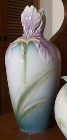 Windswept Beauty Vase - Boxed