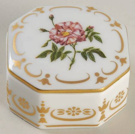 Empress Josephines Rose Garden Rosa Gallica Versicolor - No Box