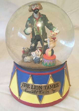 Emmett Kelly Jr Snowglobe The Lion Tamer - Boxed