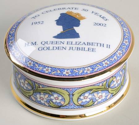 Royalty Giftware Elizabeth Ii Golden Jubilee Box - Boxed