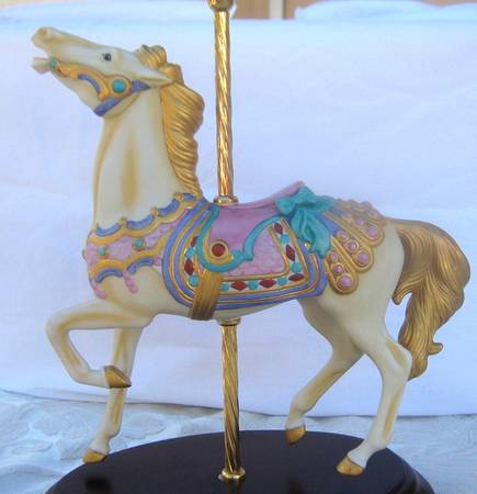 Carousel Memories Golden Stargazer - Boxed