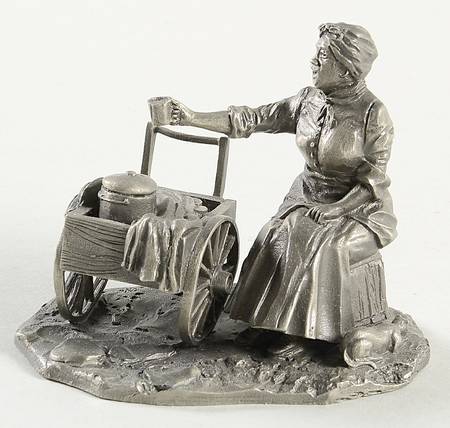 Colonial Peddlers Pepper Pot Lady - No Box