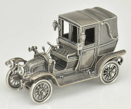 Silver Car Miniatures 1910 Renault Marne Taxi - Boxed