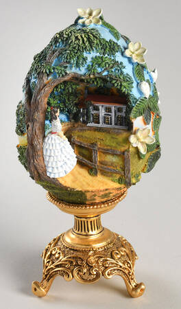 Gone with the Wind Diorama Eggs Scarlett Of Tara - No Box