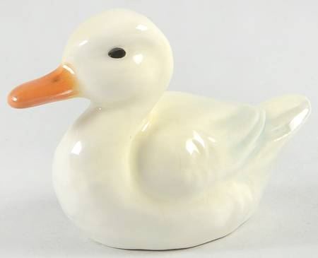 Bird Figurines Baby Duck-White - With Box