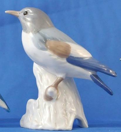 Bird Figurines Golden Oriole - No Box