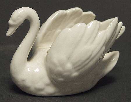 Bird Figurines Swan - With Box Bx380