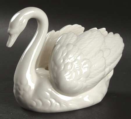 Bird Figurines Swan - With Box Bx383