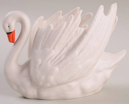 Bird Figurines Swan-Matte-Red Beak - Boxed