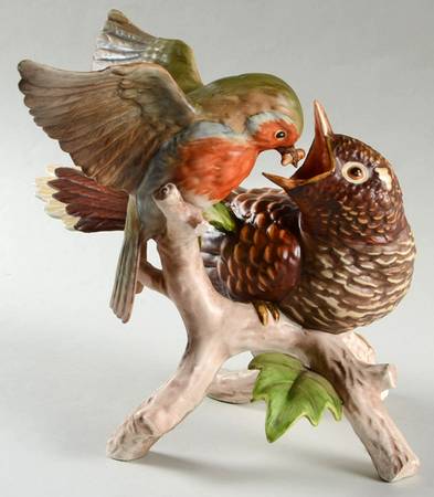 Bird Figurines Robin With Young Cuckoo - No Box