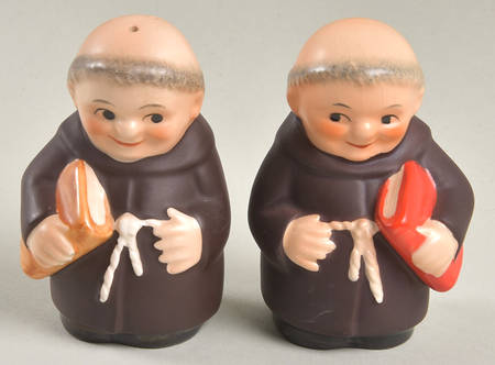 Friar Tuck Tm3-Salt & Pepper With Bible - Tm3-Salt & Pepper With Book