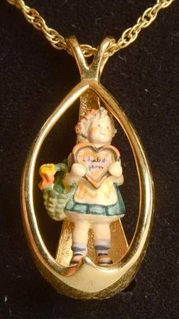 Hummel Miniature Figurine-Bronze Valentine Gift-Pendant - Boxed