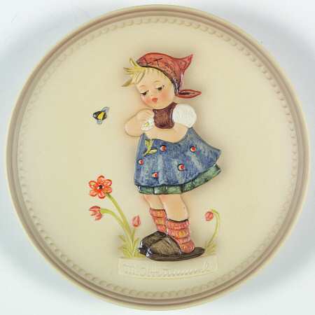 Celebration Plates Daisies Don't Tell - Boxed