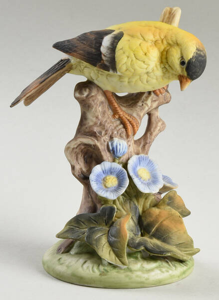 Gallery Birds Goldfinch - No Box