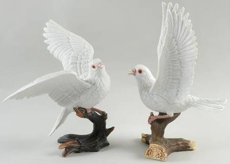 Goto Figurine White Doves - No Box